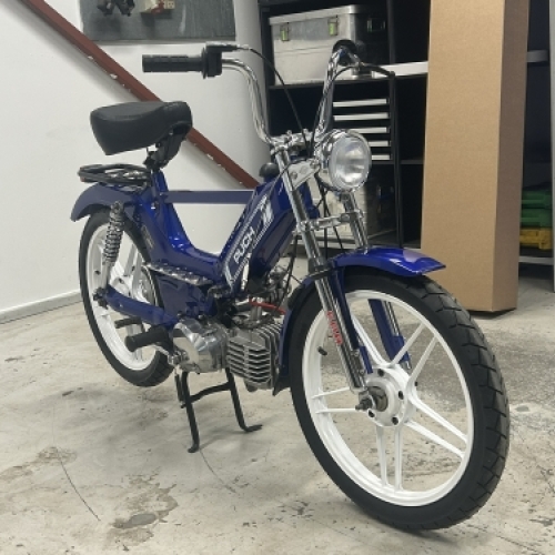 Puch knallert efter rengøring og klargøring i Horsens