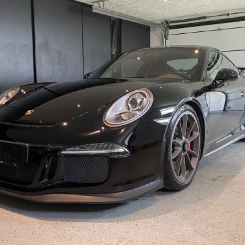 Porsche 911 efter keramisk coating i Horsens med dyb sort glans og flot finish