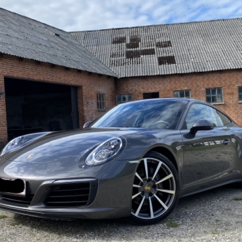 Porsche 911 med keramisk coating i Horsens og flot lakbeskyttelse