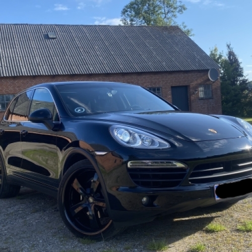 Porsche Cayenne efter keramisk coating i Horsens med blank lak og eksklusivt udtryk